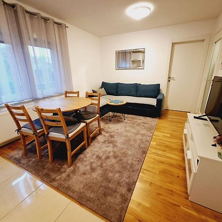 Apartment Silvia Zagreb Buitenkant foto